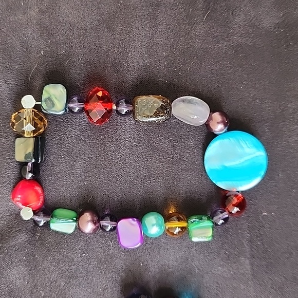 Premier Designs Ear rings and Bracelet set - Picture 3 of 6